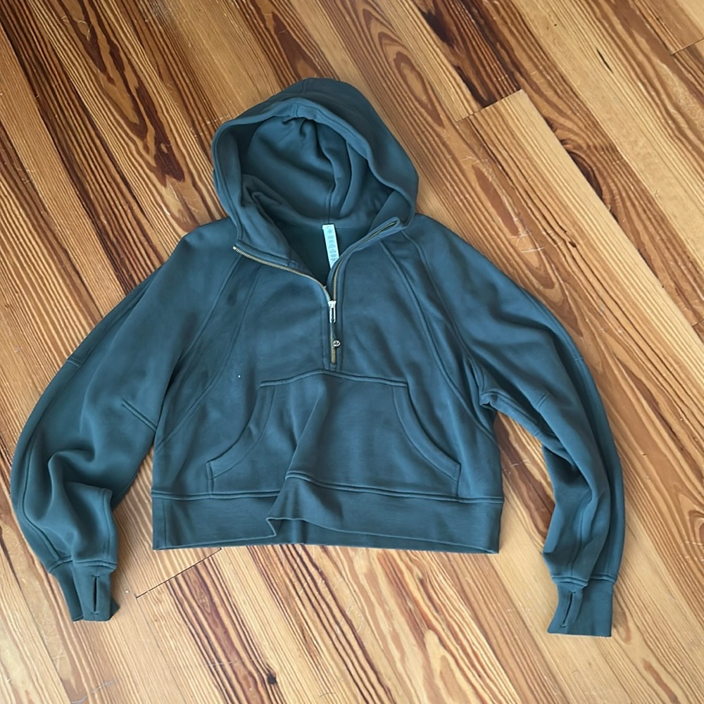 Beautiful dark green Lululemon Scuba oversized Half-Zip Hoodie - Size M/L